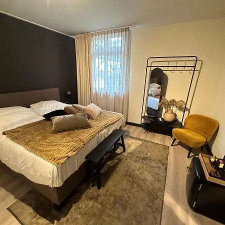 Boutique Elise מלון