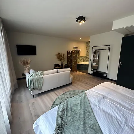 Boutique Elise מלון